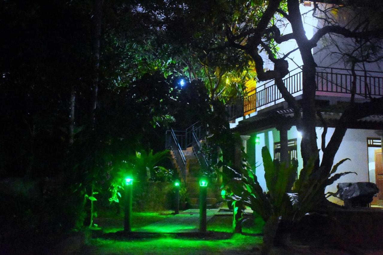 Wild Heaven Udawalawe Hotel Exterior photo